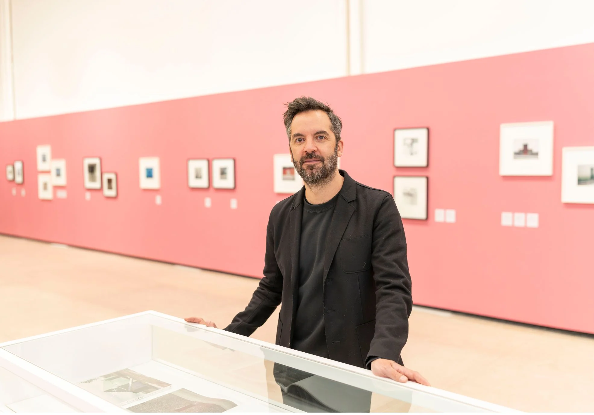 Visita guiada a "Cal" por Pablo López Luz